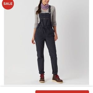 Duluth Trading Co Women Shop Square Bib SynchedTie Overalls